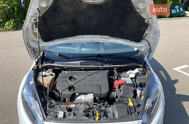 Хэтчбек Ford Fiesta 2013 в 