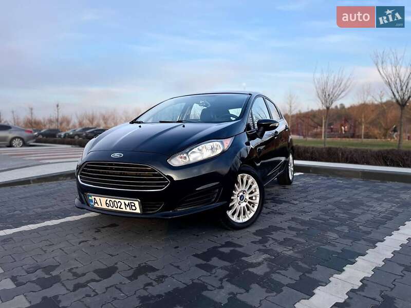 Хетчбек Ford Fiesta 2016 в Хмельницькому
