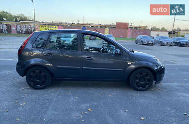 Хэтчбек Ford Fiesta 2008 в 
