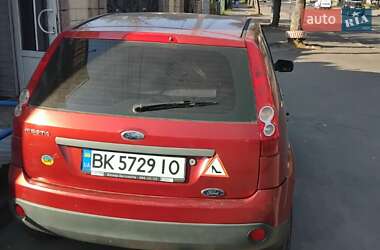 Хэтчбек Ford Fiesta 2006 в 