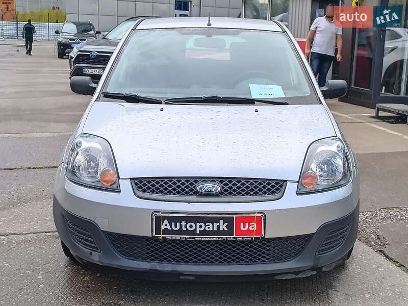 Хетчбек Ford Fiesta 2008 в Харкові
