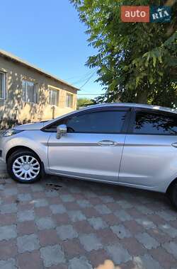 Седан Ford Fiesta 2013 в 