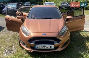 Хэтчбек Ford Fiesta 2016 в Киеве