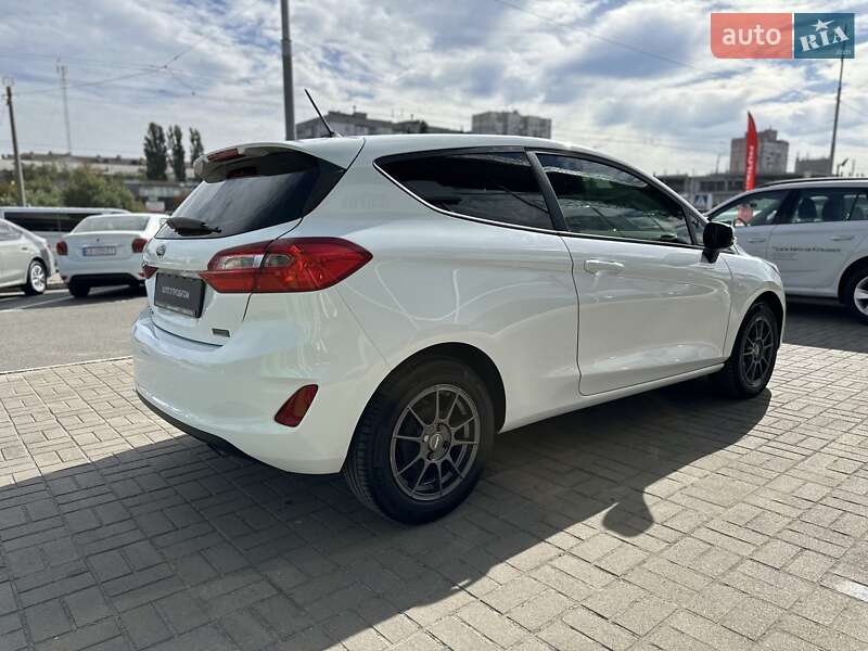 Хэтчбек Ford Fiesta 2018 в Киеве
