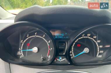 Хэтчбек Ford Fiesta 2013 в Сарнах