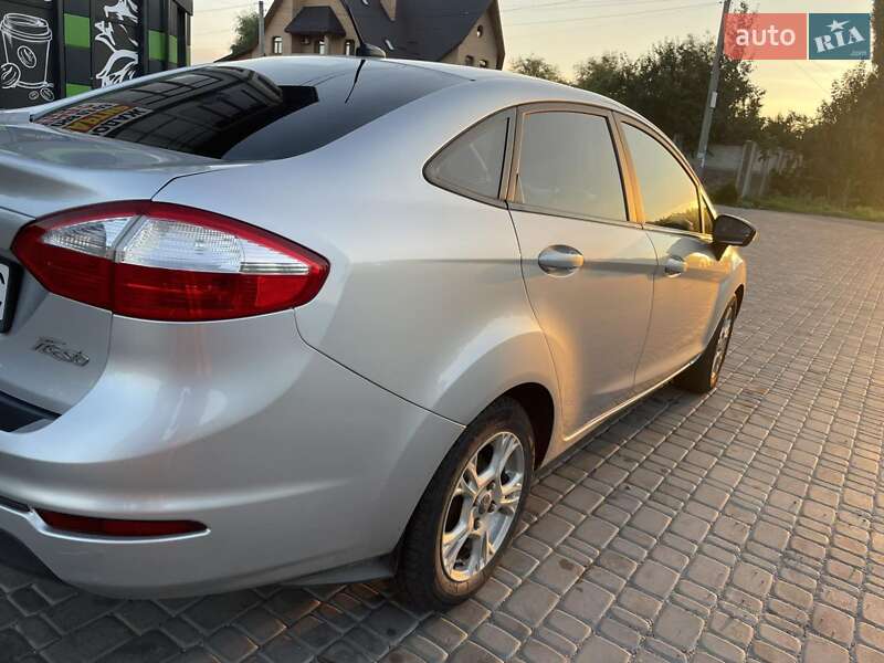 Седан Ford Fiesta 2015 в Житомире фото 23 Седан Ford Fiesta 2015 в Житомире