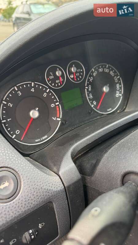 Хэтчбек Ford Fiesta 2008 в Вышгороде