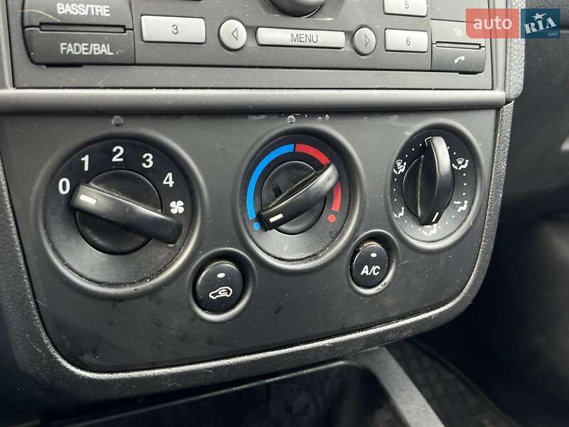 Хетчбек Ford Fiesta 2007 в Києві