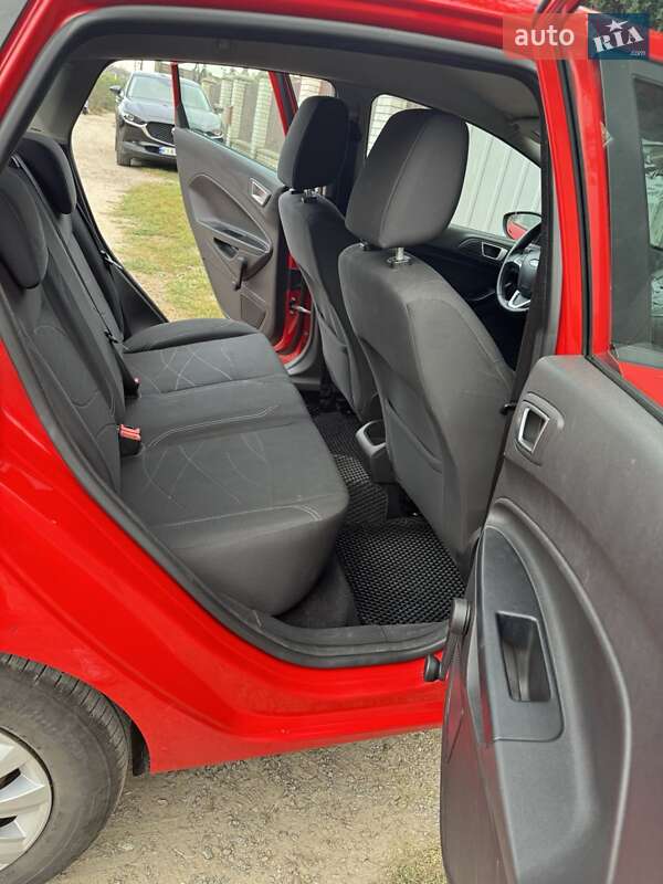 Хэтчбек Ford Fiesta 2015 в Фастове фото 17 Хэтчбек Ford Fiesta 2015 в Фастове