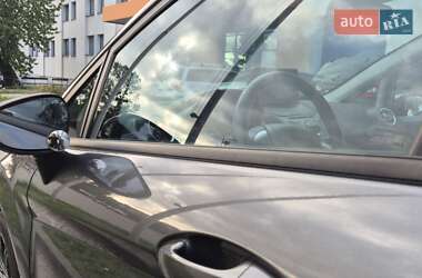Хэтчбек Ford Fiesta 2016 в 