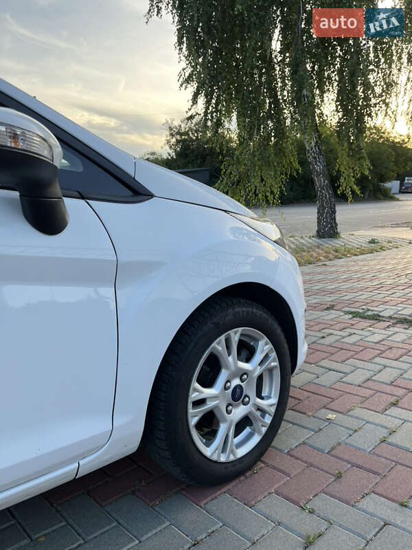 Хэтчбек Ford Fiesta 2015 в Белой Церкви