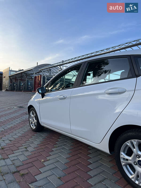 Хэтчбек Ford Fiesta 2015 в Белой Церкви