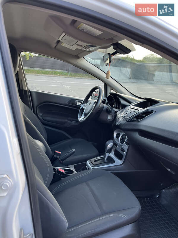 Хэтчбек Ford Fiesta 2015 в Белой Церкви