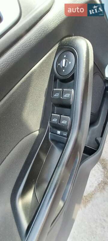 Хэтчбек Ford Fiesta 2013 в Гостомеле фото 13 Хэтчбек Ford Fiesta 2013 в Гостомеле