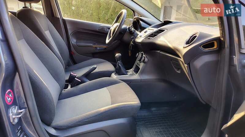 Хэтчбек Ford Fiesta 2013 в Киеве фото 18 Хэтчбек Ford Fiesta 2013 в Киеве