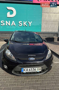 Хэтчбек Ford Fiesta 2011 в 