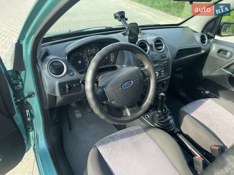 Хэтчбек Ford Fiesta 2006 в Одессе фото 13 Хэтчбек Ford Fiesta 2006 в Одессе