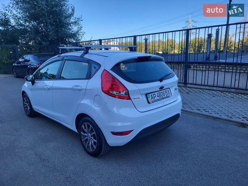 Хетчбек Ford Fiesta 2010 в Києві фото 4 Хетчбек Ford Fiesta 2010 в Києві