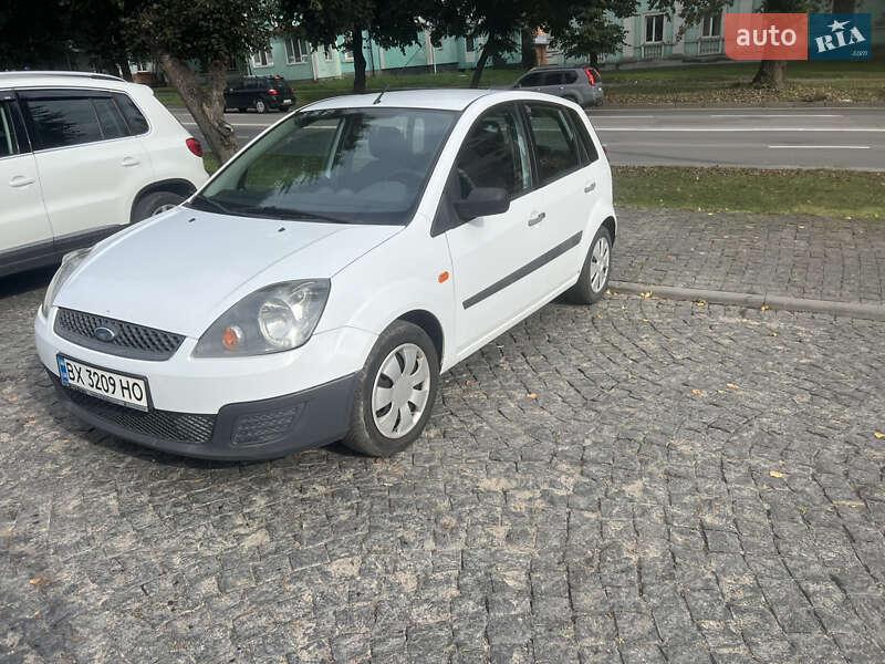 Хетчбек Ford Fiesta 2006 в Хмельницькому