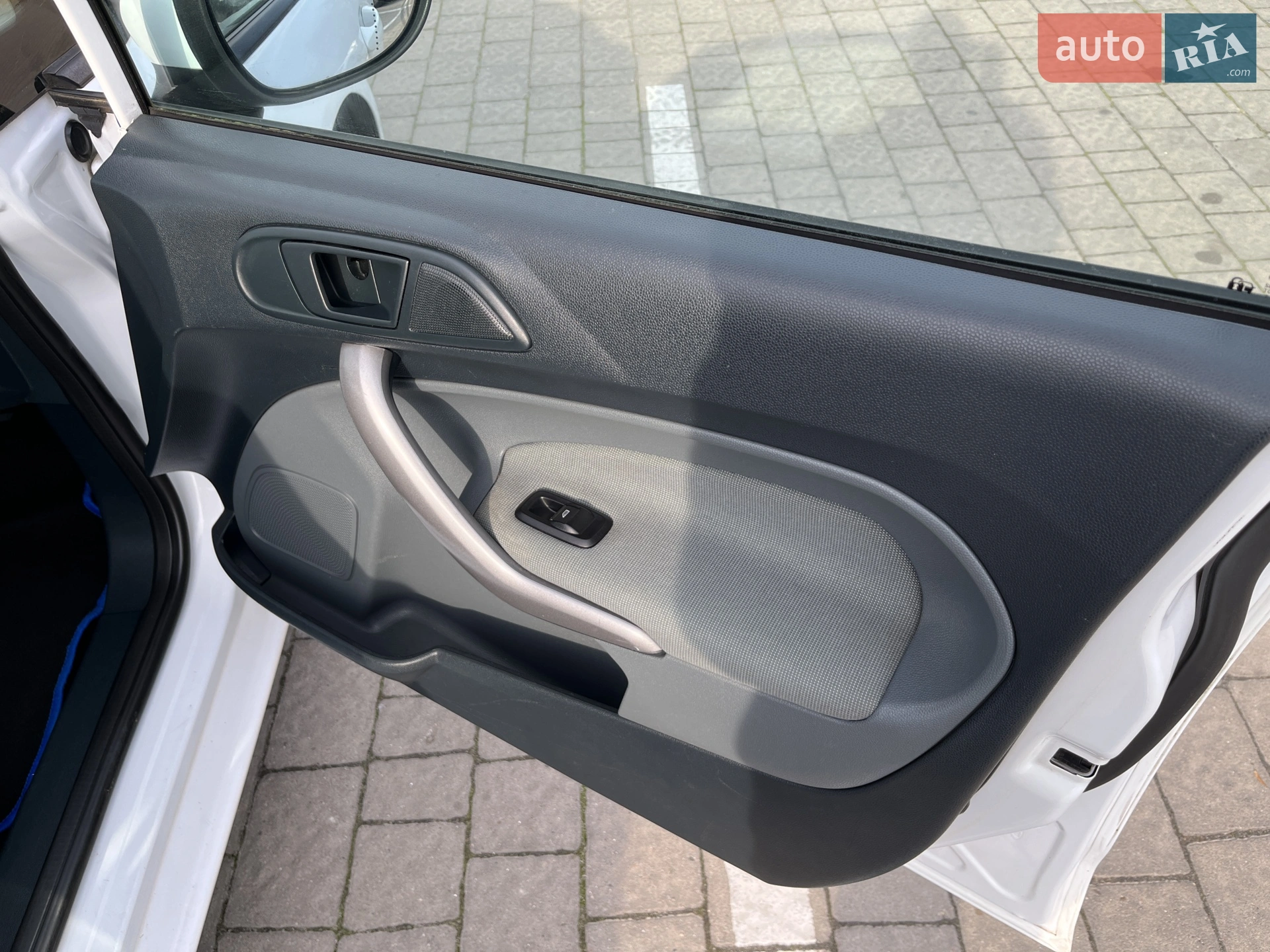 2011 Ford Fiesta - мініатюра 18