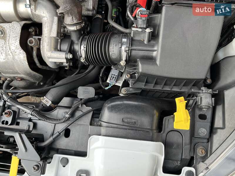 Хэтчбек Ford Fiesta 2011 в Пустомытах