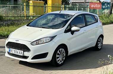 Хэтчбек Ford Fiesta 2016 в Шептицькому