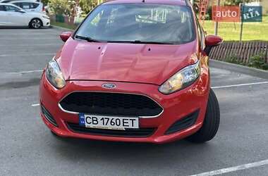 Хэтчбек Ford Fiesta 2016 в 