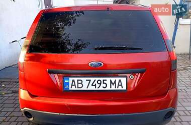 Хэтчбек Ford Fiesta 2006 в 