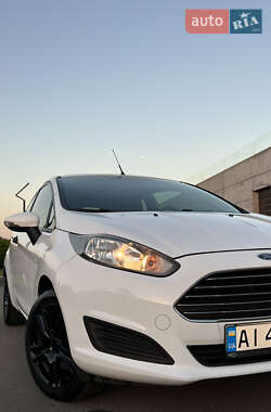 Хэтчбек Ford Fiesta 2014 в 