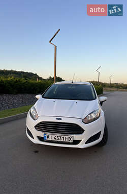 Хэтчбек Ford Fiesta 2014 в 