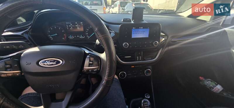 Седан Ford Fiesta 2018 в Виннице