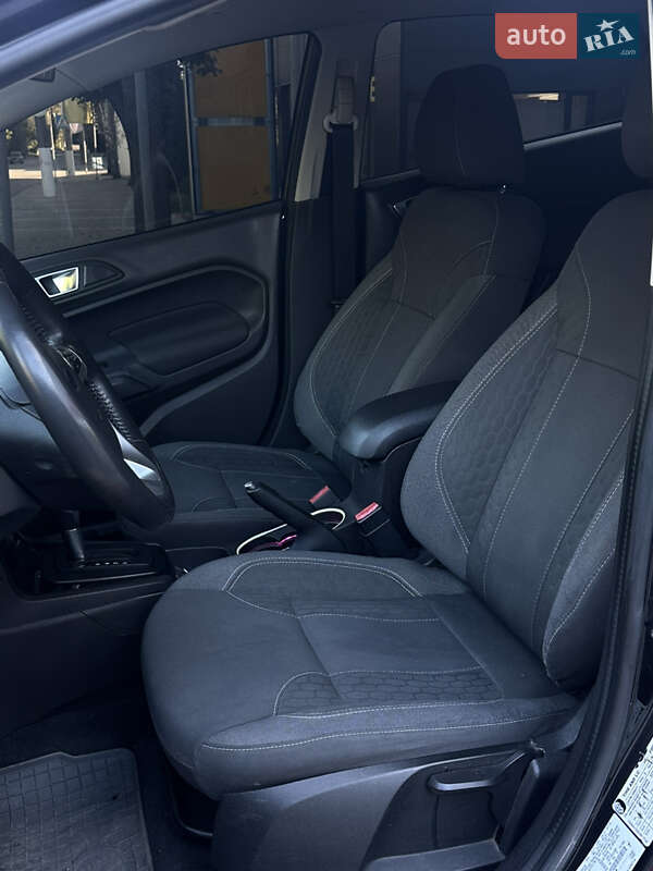 Седан Ford Fiesta 2013 в Запорожье