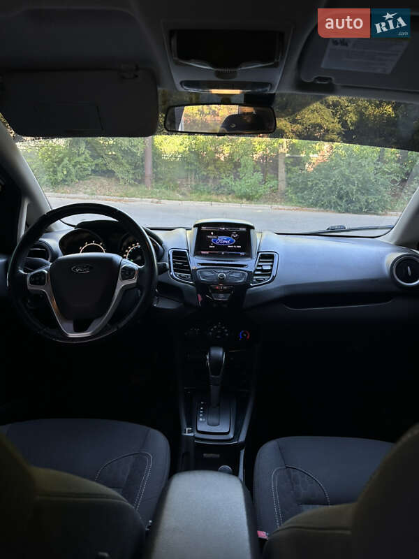 Седан Ford Fiesta 2013 в Запорожье