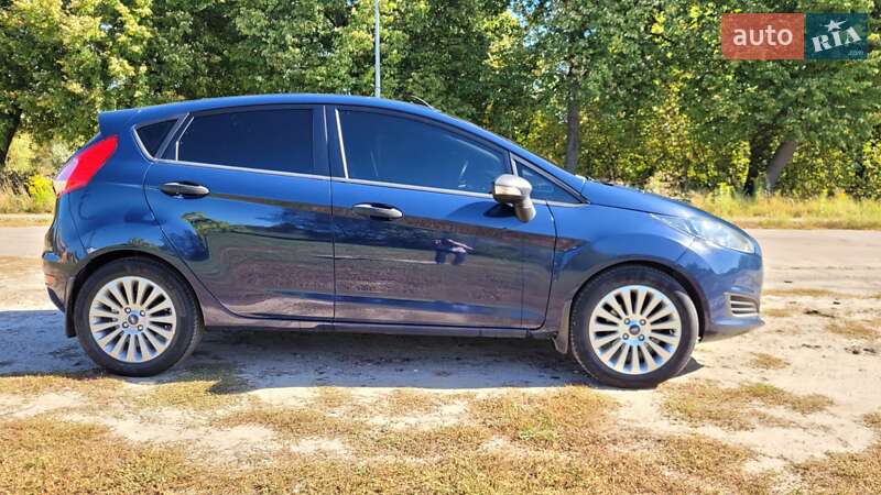 Хетчбек Ford Fiesta 2013 в Шостці