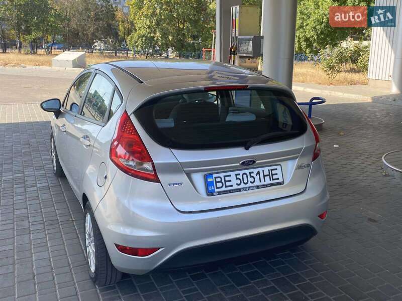 Хэтчбек Ford Fiesta 2012 в Николаеве