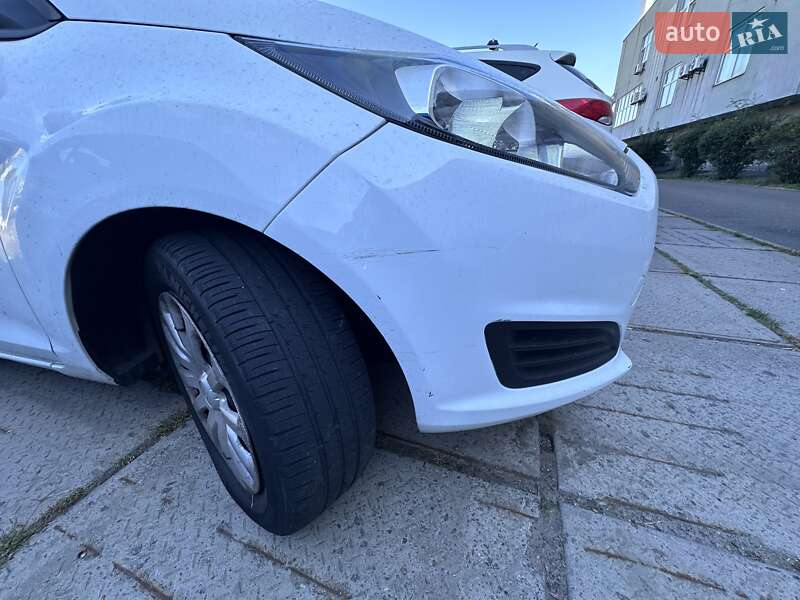 Хэтчбек Ford Fiesta 2016 в Киеве фото 14 Хэтчбек Ford Fiesta 2016 в Киеве