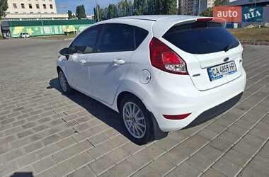 Хэтчбек Ford Fiesta 2013 в 
