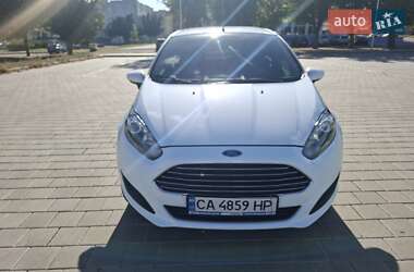 Хэтчбек Ford Fiesta 2013 в 