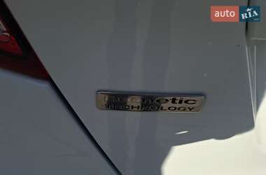 Хэтчбек Ford Fiesta 2013 в 