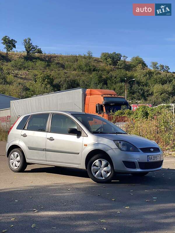 Хэтчбек Ford Fiesta 2006 в Киеве фото 2 Хэтчбек Ford Fiesta 2006 в Киеве
