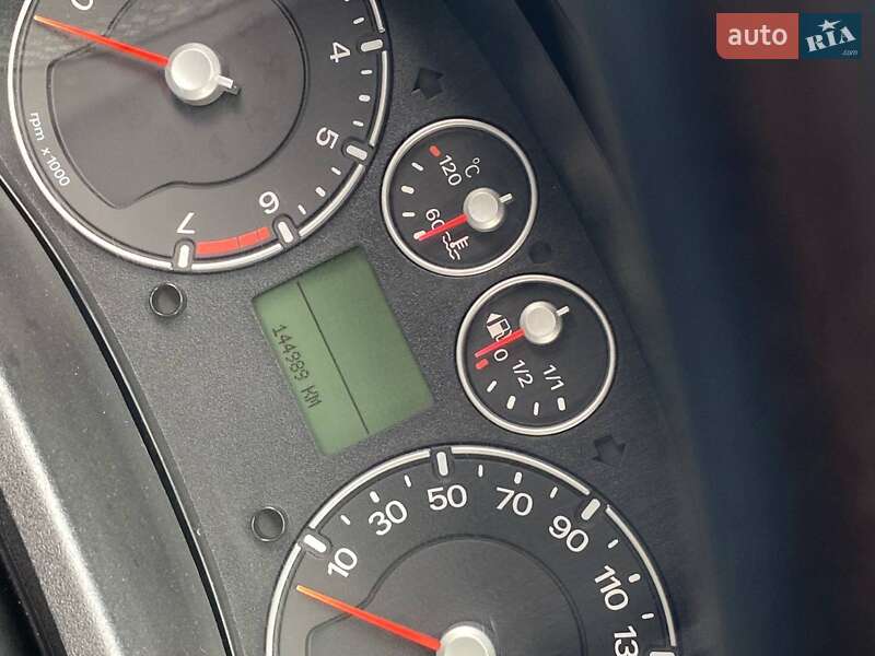 Хэтчбек Ford Fiesta 2006 в Киеве фото 6 Хэтчбек Ford Fiesta 2006 в Киеве