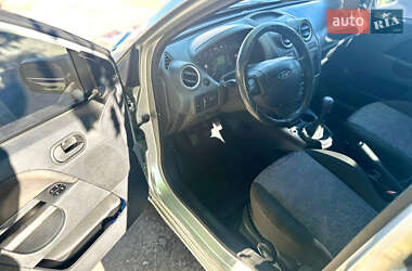 Хэтчбек Ford Fiesta 2008 в 