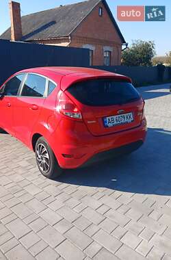 Хэтчбек Ford Fiesta 2011 в 