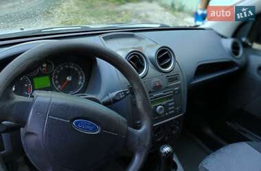Хэтчбек Ford Fiesta 2008 в 