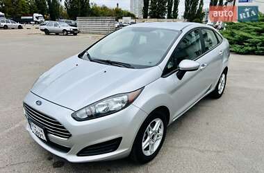 Седан Ford Fiesta 2017 в Киеве