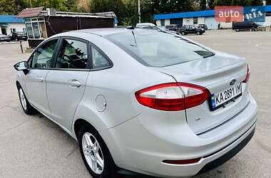 Седан Ford Fiesta 2017 в 