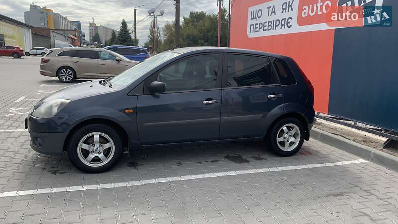 Хэтчбек Ford Fiesta 2006 в Виннице