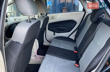 Седан Ford Fiesta 2013 в 