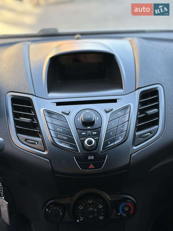 Хэтчбек Ford Fiesta 2014 в Запорожье фото 12 Хэтчбек Ford Fiesta 2014 в Запорожье