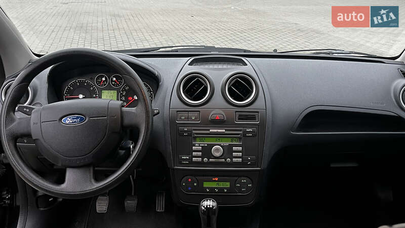 Хэтчбек Ford Fiesta 2007 в Житомире
